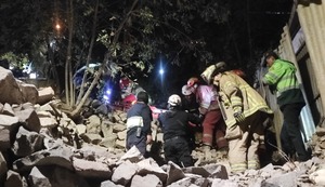 Arequipa: Mujer cae a barranco de 50 metros de profundidad y vive para contarla