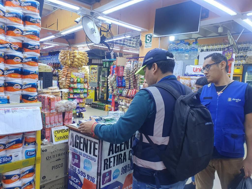 Los propietarios de los negocios aseguraron que compraron estos productos en la zona de Mesa Redonda.