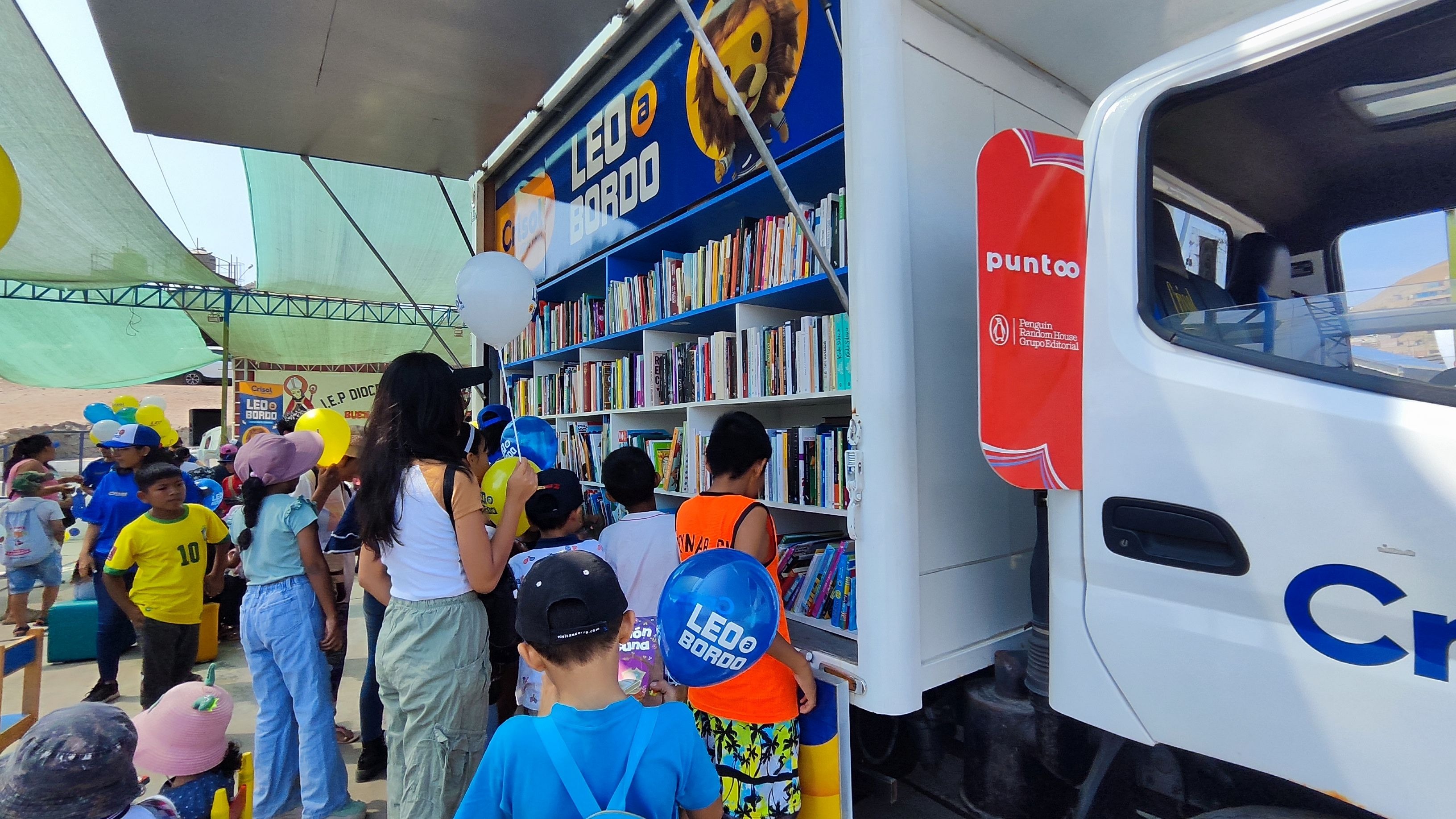 La biblioteca móvil llegó hasta Santa Rosa. (Difusión)
