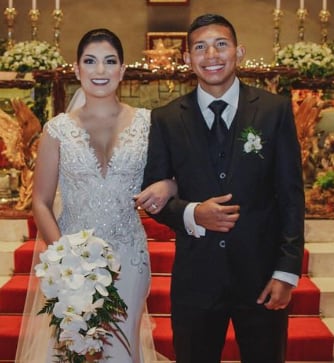 Ana Siucho y Edison Flores