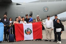¡Volvieron a casa! Keiko recibió a 10 peruanos que lo perdieron todo tras los terremotos en Venezuela
