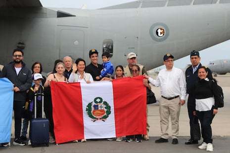 ¡Volvieron a casa! Keiko recibió a 10 peruanos que lo perdieron todo tras los terremotos en Venezuela