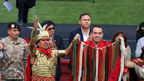 Gritan ‘máquina, máquina’ a presidente José Jerí en su visita al Cusco | FOTOS