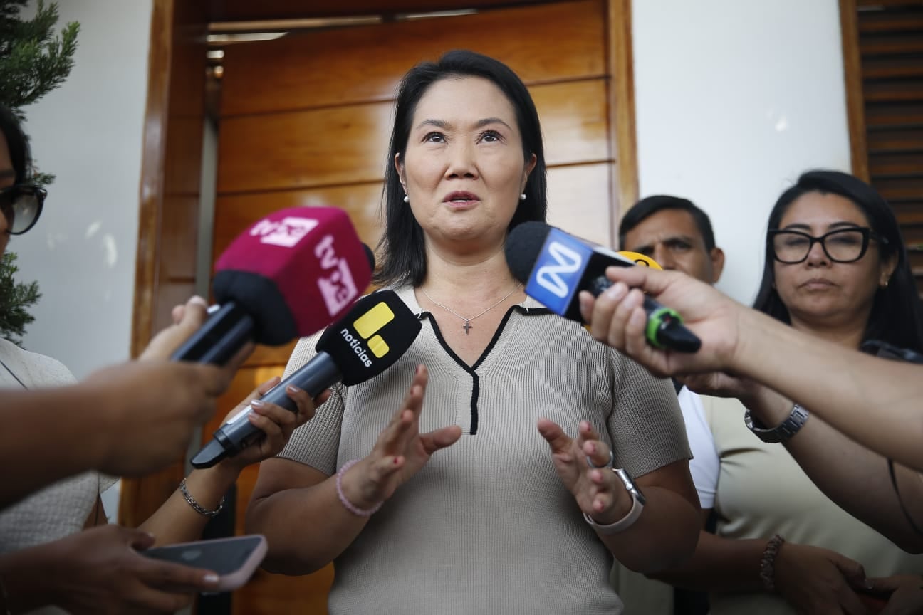 Keiko Fujimori dijo que la dirigencia de Juntos por el Perú debe leer el reglamento y las leyes antes de pedir recuento de votos. (Foto: César Campos / @photo.gec)