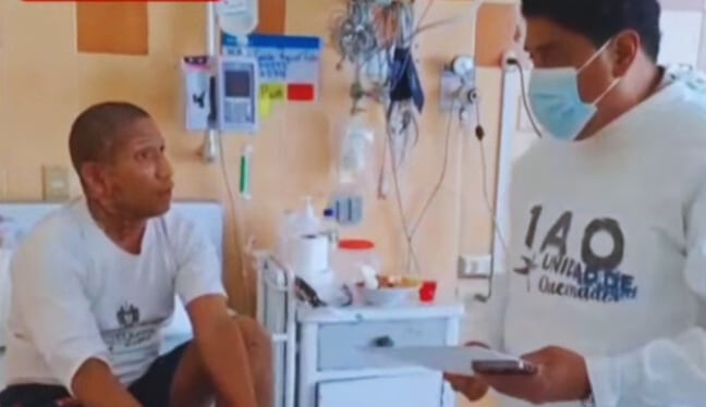 Policía detuvo a agresor en el interior de hospital. (Captura 24 Horas)