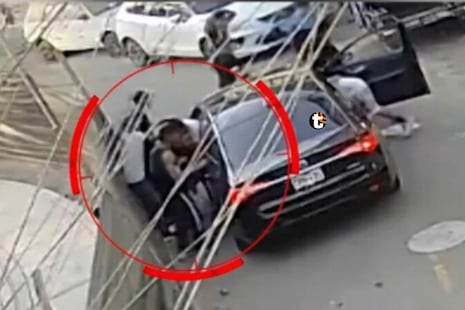 ¡Asalto en manada en Santa Anita! Taxista cayó en trampa de falsos pasajeros y salvó su auto al llevarse ...