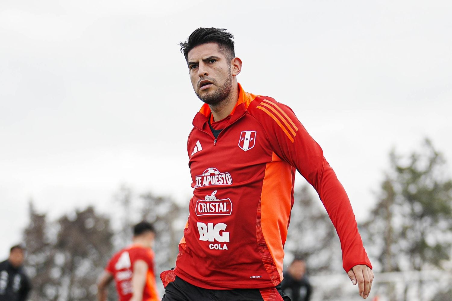 Carlos Zambrano es uno de los titulares fijos de Perú ante Uruguay en Montevideo. (Foto: ITEA / FPF)