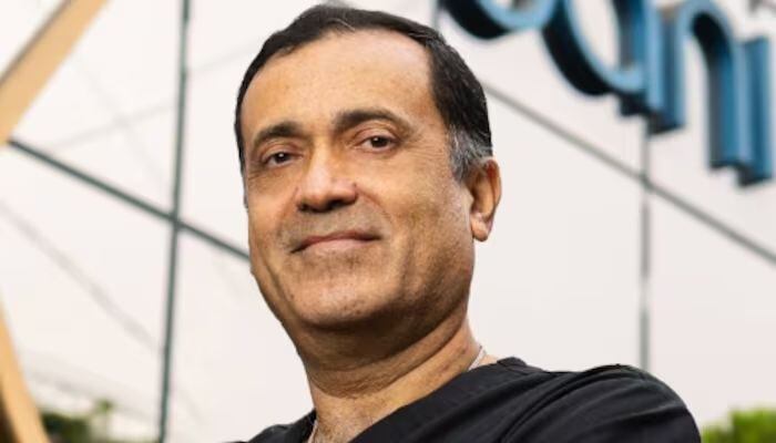 Mario Cabani fue el encargado de la cirugia a Dina Boluarte a mediados del 2023. (Foto: Facebook Mario Cabani)