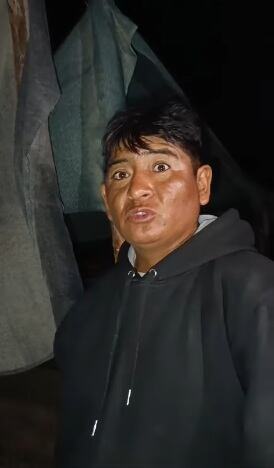 Guardia de cementerio de Arequipa habla del hombre que duerme sobre una tumba.