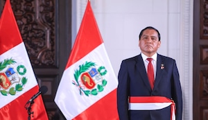 ¡Nuevo ministro de Trabajo! Balcázar designa a congresista Flavio Cruz entre antecedentes por alimentos y polémicas
