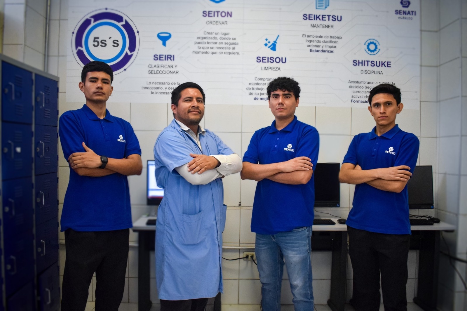 Se llevaron el segundo lugar en la categoría 'Innovación' por su trabajo con inteligencia artificial en la Hackatón realizada en España.