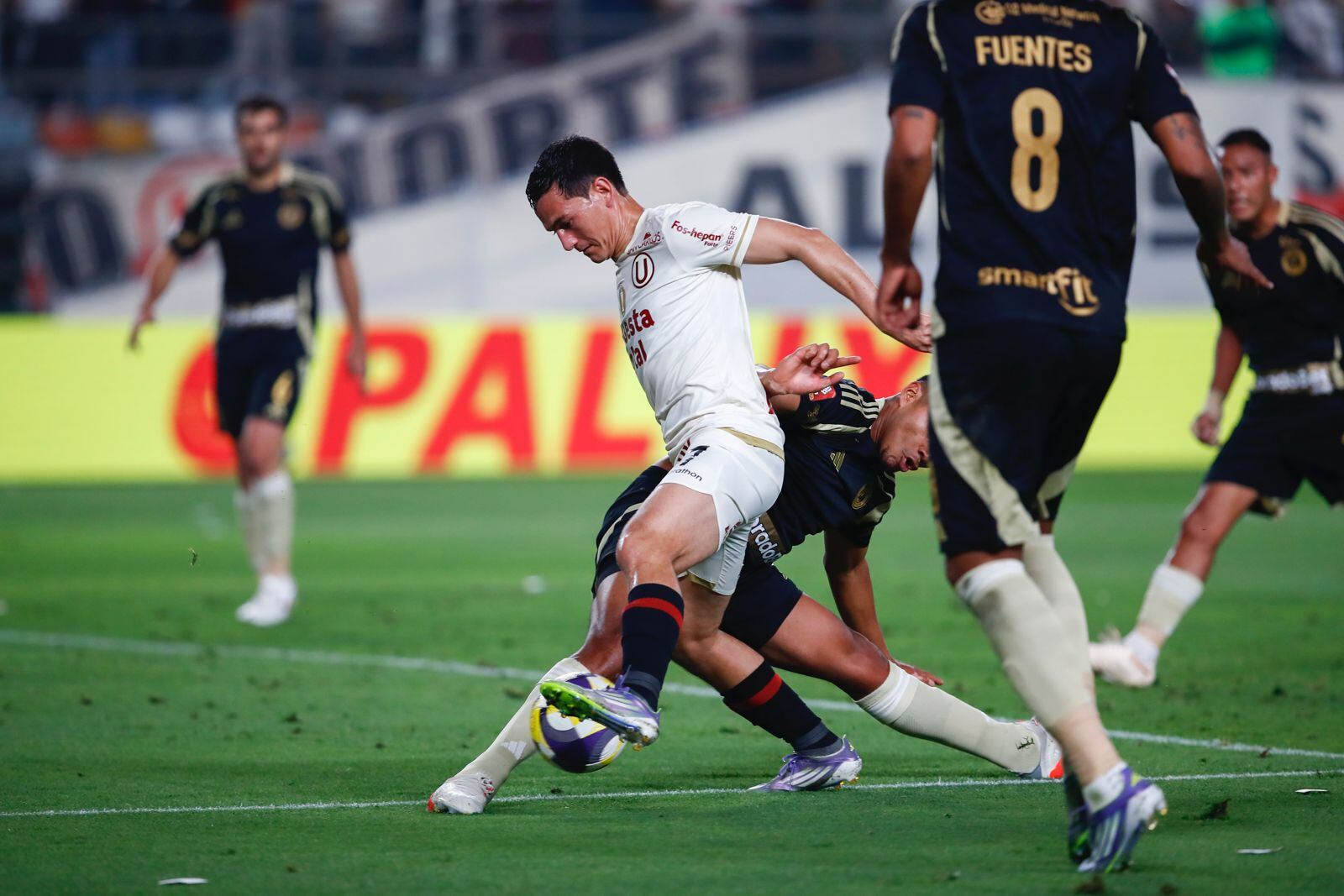 Cusco FC empató ante Comerciantes Unidos y Universatrio celebra. (GEC)