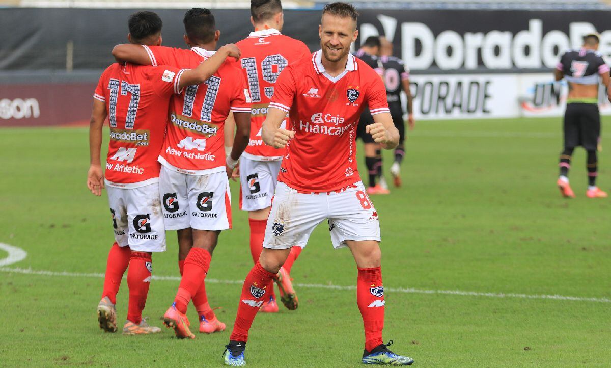 Danilo Carando es uno de los pocos jugadores que ha logrado triplete en el torneo. (Foto: Liga 1)