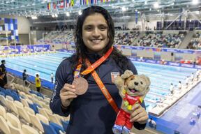 Rafaela Fernandini logró la medalla de oro en natación en los Juegos Bolivarianos 2025. Foto: IPD.
