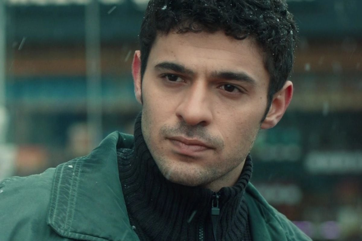 Halit Özgür Sari como Kadir Eren en "Hermanos" (Foto: NG Medya)