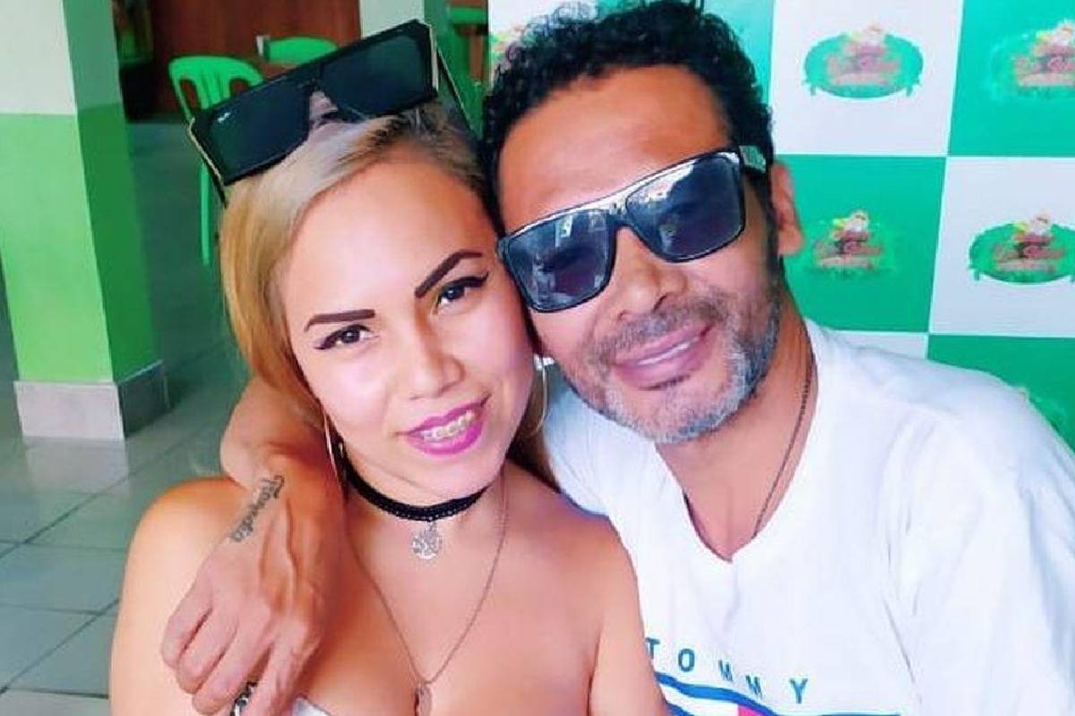 Kike Suero recordó la vez que su esposa lo cacheteó en vivo. Foto: Difusión