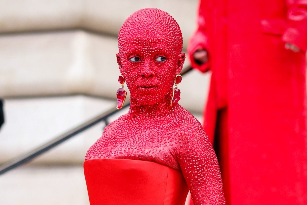 Así lució Doja Cat en la Semana de la Moda en París. (Foto: Jacopo Raule/Getty Images)