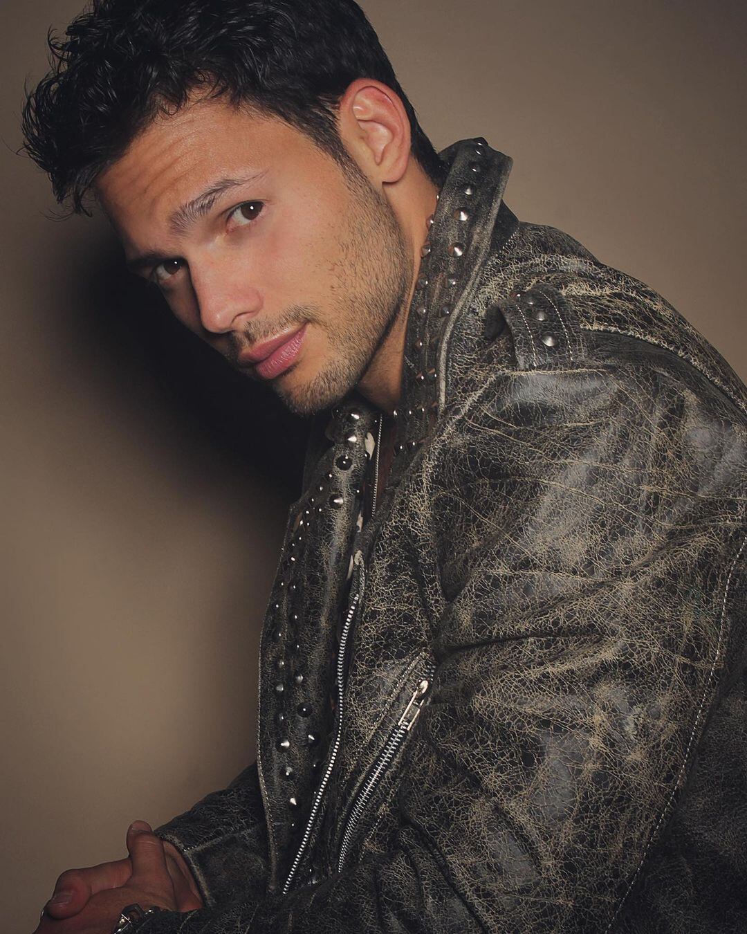 Emmanuel Palomares es un actor y bailarín venezolano conocido por su participación en la telenovela "Corazón que miente" (Foto: Emmanuel Palomares/ Instagram)