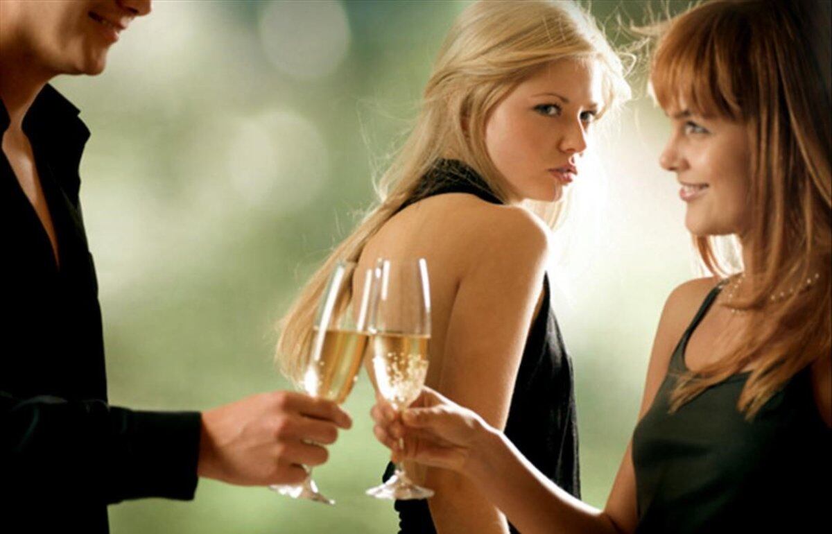 Cuando alguien recibe una mirada maliciosa, portadora de envidia o celos, puede sufrir mal de ojo (Foto: Freepik)