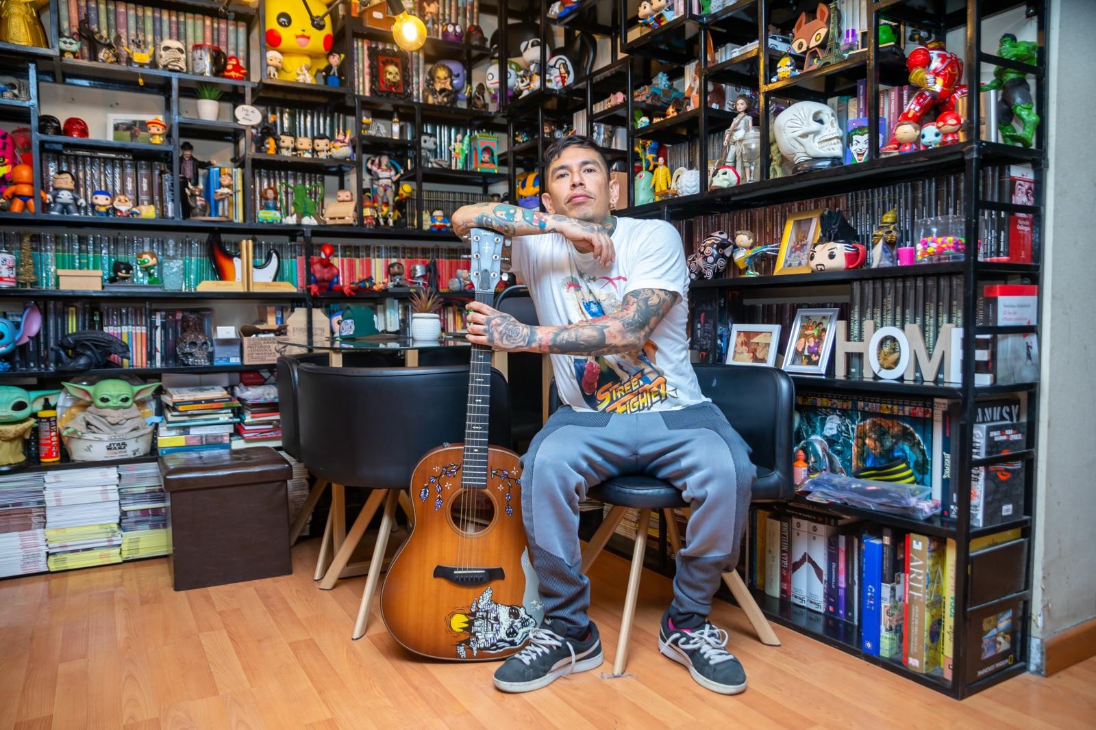 Aclara que no le canta al desamor y que sus canciones no son tristes (Foto: Allengino Quintana)