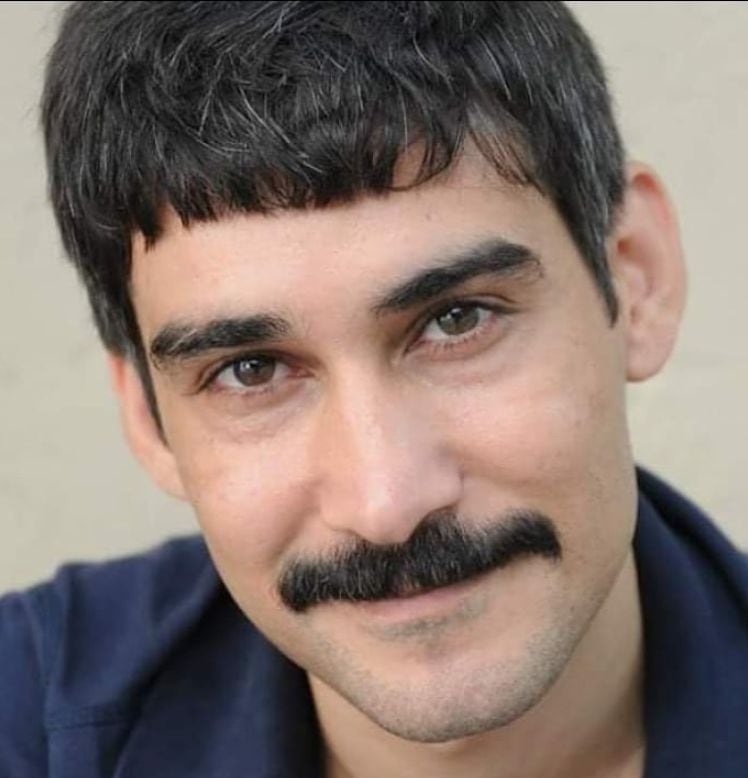 Taner Cindoruk publicó el libro “Cocuga Inanmanin Sonu Yok” en 2011 (Foto: Taner Cindoruk)