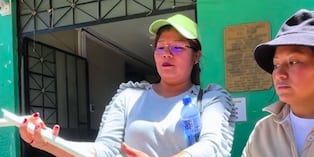 Madres muestran puntero roto que dejaron como evidencia en comisaria (Foto: @panamericana)