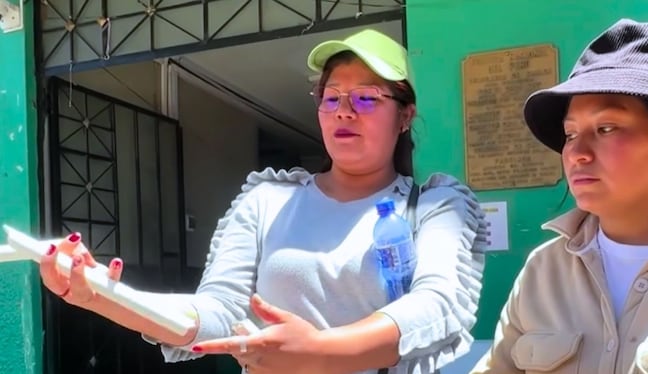 Madres muestran puntero roto que dejaron como evidencia en comisaria (Foto: @panamericana)