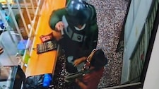 Piura: Cámara de seguridad registra roba de 80 mil soles a cambista | VIDEO