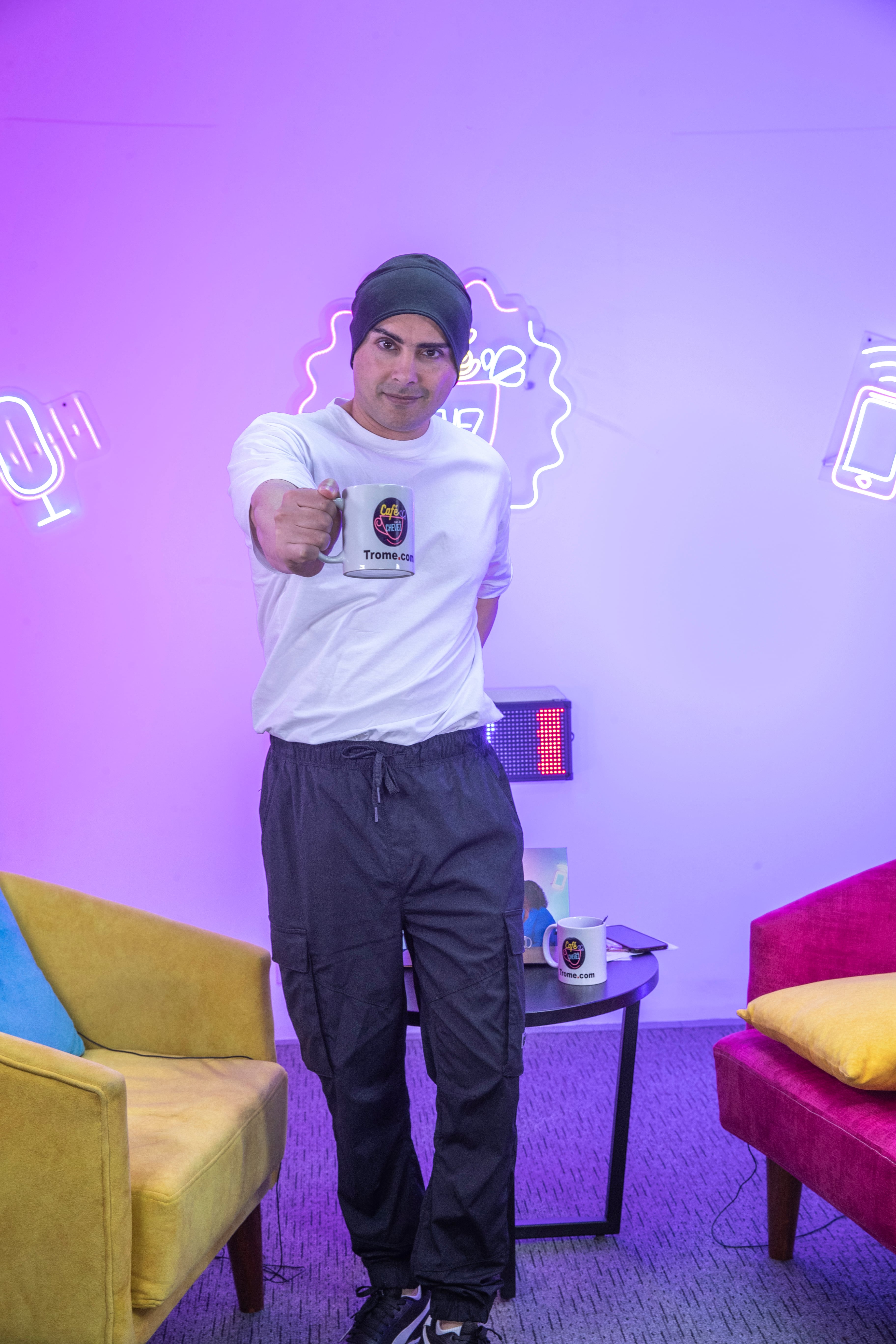 Óscar Gayoso en el Café con la Chevez. Foto: Giancarlo Ávila / @photo.gec