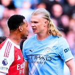 Manchester City gana 2-1 a Arsenal y amenaza ‘robarle’ título de Premier League