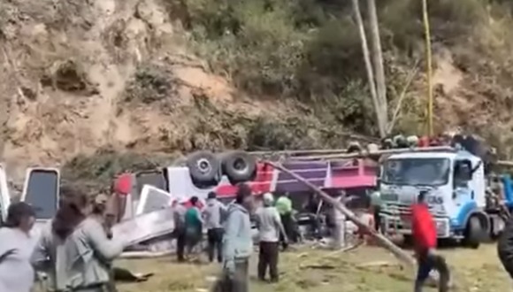 TROME - Accidente carretera Tarma-Chanchamayo en Junín (RADIO TV Digital Torcamwil)