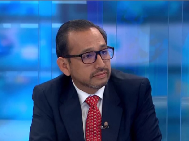 Rechazaron declaraciones de Luis Dyer, quien planteó que las funciones de salud y educación deben retornar a la administración central.