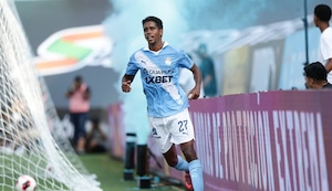 Gabriel Santana se luce con un GOLAZO en el duelo Sporting Cristal vs. U. Católica | VIDEO