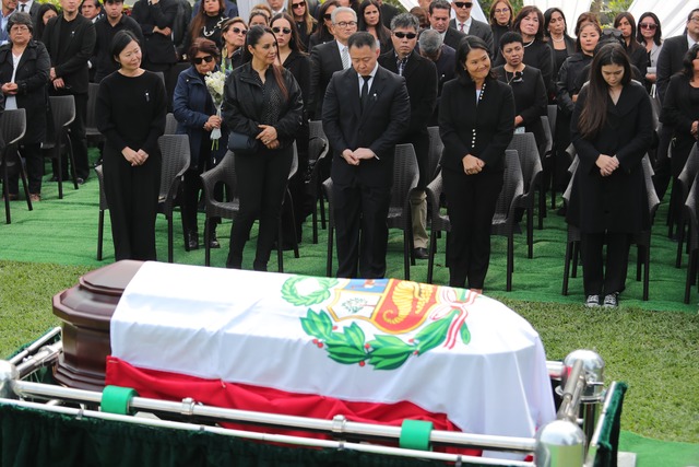 Alberto Fujimori: galería de la misa, ingreso a Palacio y sepelio en Huachipa de los restos del expresidente. Foto: @photo.gec