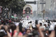 Miles de fieles acompañaron al Señor de Los Milagros en su primera procesión del 2026