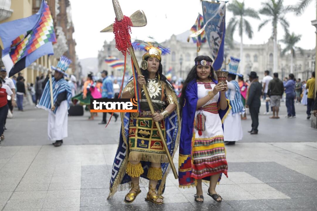 El inca y la coya también estuvieron en el pasacalle por el Centro Histórico de Lima celebraron 41 años del aniversario del distrito puneño de Unicachi. (Entrevista: Isabel Medina / Foto: Julio Reaño / Trome).