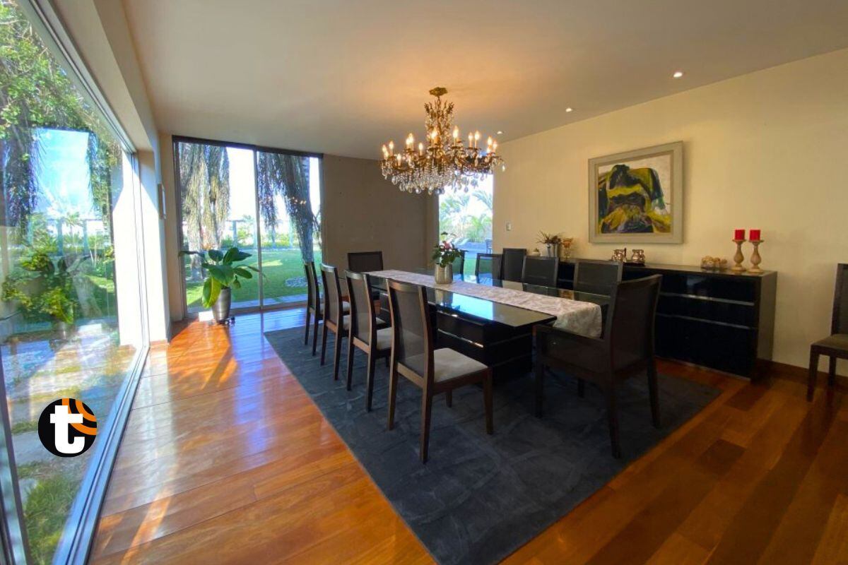 Comedor de Paolo Guerrero era para 12 personas con vista a jardines (Foto: viviraqui.pe)