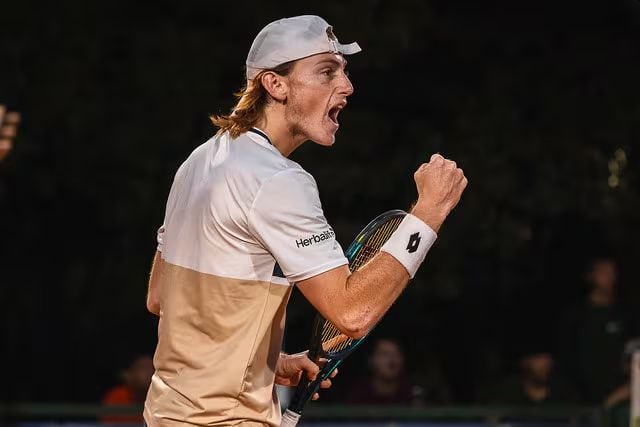 Ignacio Buse cerró la temporada 2024 en el puesto 234 y ahora entra al Top 100.