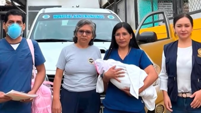 Detienen a mujer que habría adoptado a recién nacida por TikTok