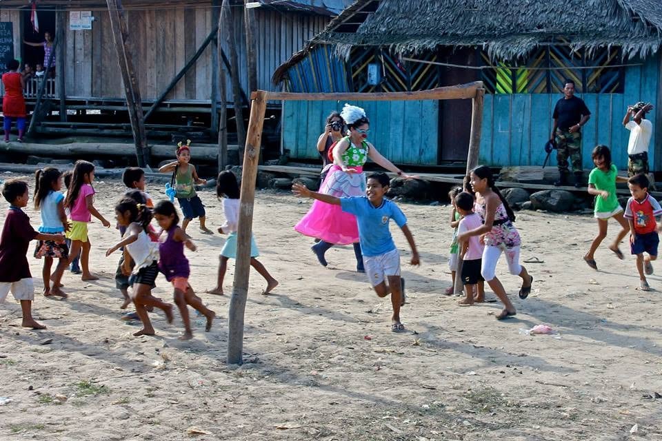 En 2001 creó la 'Fundación Bolaroja', un proyecto educativo y de transformación social a través del clown. Foto: Facebook Wendy Ramos.