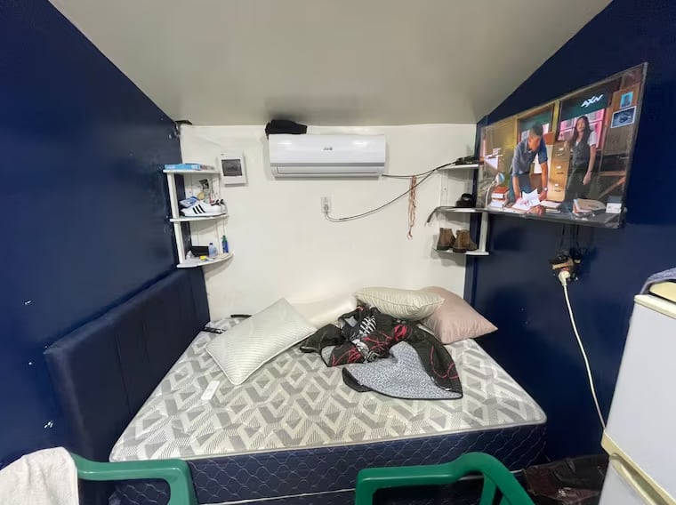 Celda VIP hallada en la penitenciaria Martín Mendoza de Emboscada en Paraguay.