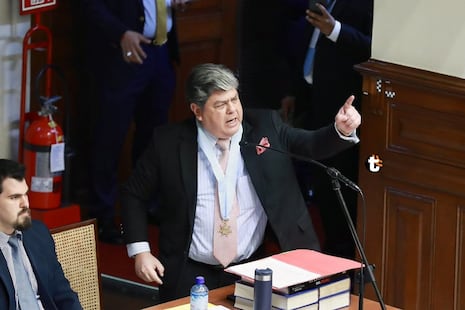 ¡Expulsado por faltoso! Abogado de Pedro Castillo compara a congresistas con Jorge Luna y Ricardo Mendoza...