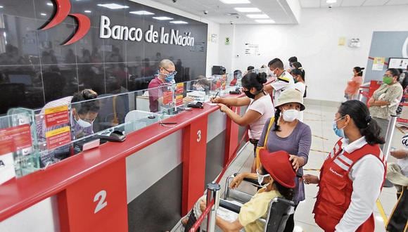 El Ejecutivo implementó varias modalidades para que los beneficiarios del segundo Bono Familiar Universal puedan cobrar el subsidio económico de manera fácil y segura (Foto: Andina)
