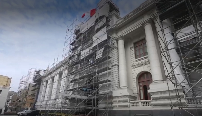 Congreso de la República planea gastar millones en nueva flota de vehículos. (Cuarto Poder)