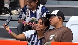 Edison Flores se luce en la Liga Peruana de Vóley y se toma fotos con los hinchas de Alianza Lima | VIDEO
