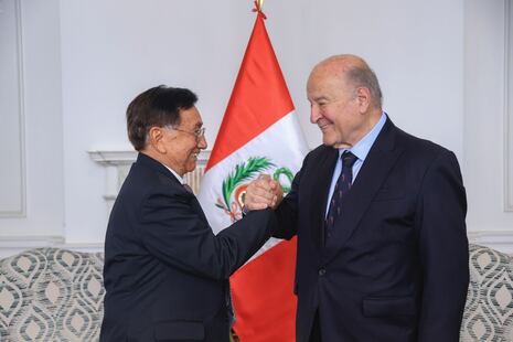 ¡Se echó para atrás! Hernando de Soto aseguró que todo iba “viento en popa” y finalmente no aceptó ser pr...