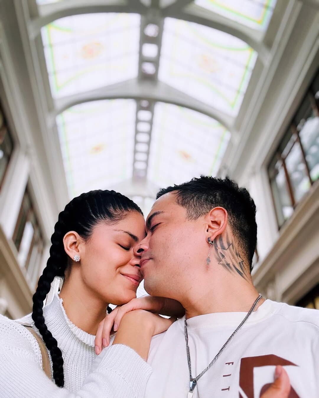 Cantante de los Hermanos Yaipén anunció su soltería en redes.