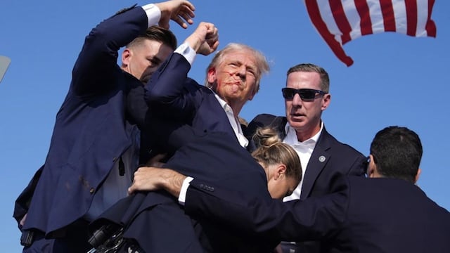 Trump es evacuado de mitin tras sufrir aparente atentado