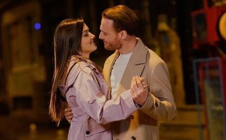 Protagonistas de la telenovela "Love Is in the Air" que se ha convertido en una de las favoritas del público. (Foto: Love is in the air Spain / Instagram)