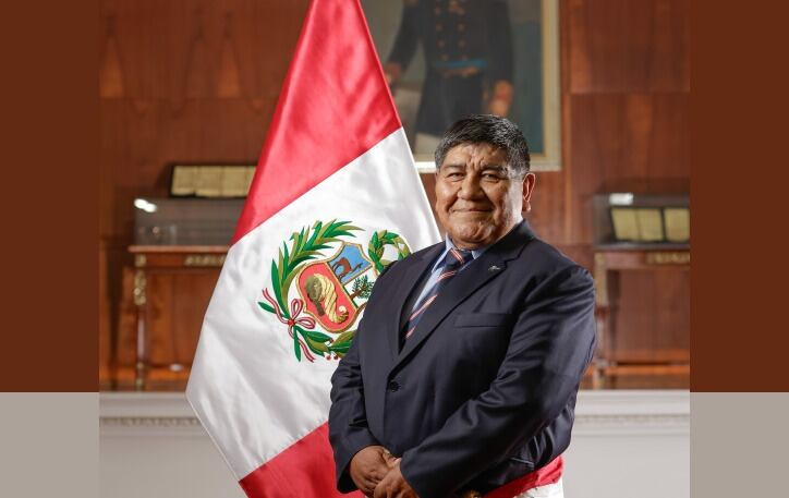 Rómulo Mucho, ministro de Energía y Minas.